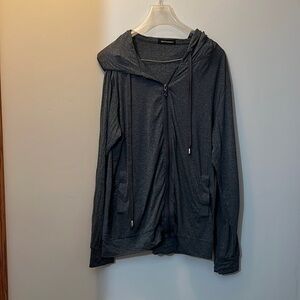 Woman’s bosssunwen zip up hoodie lightweight size xl